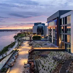 Ac By Marriott Waterfront Hotel